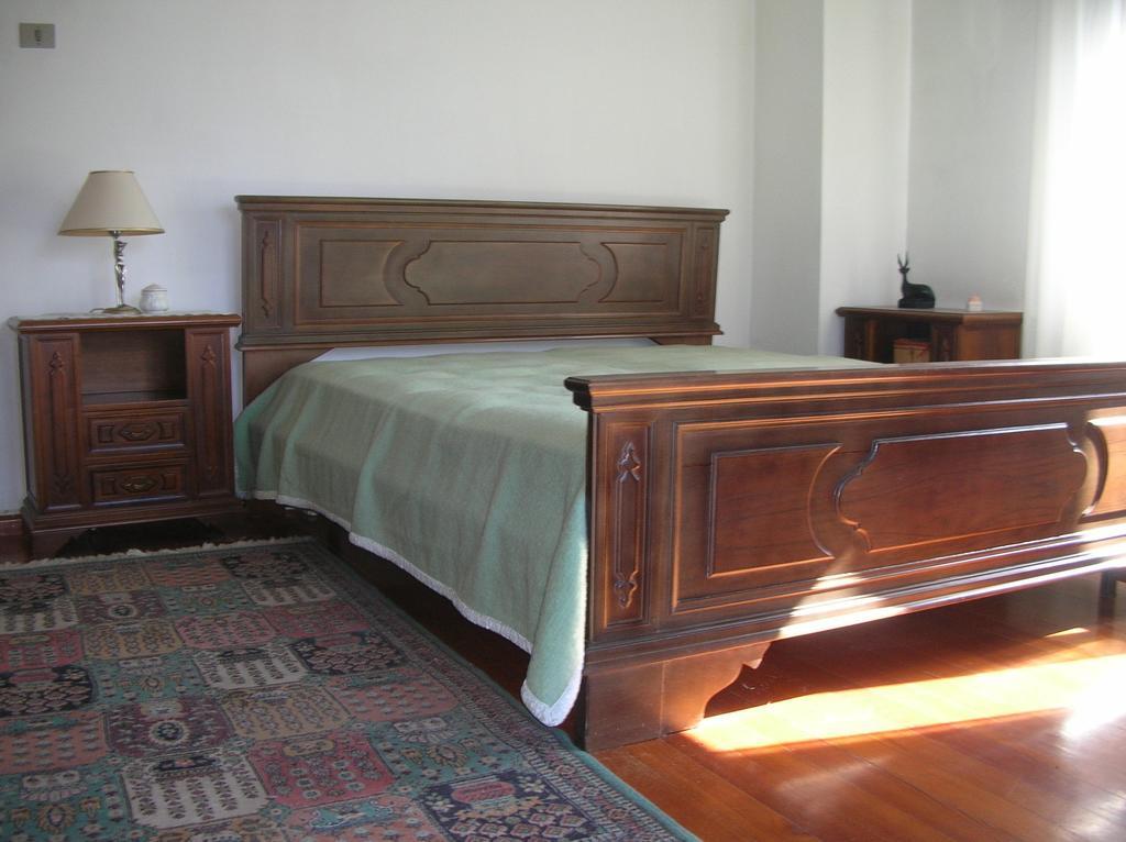 Double Room with Shared Bathroom,175054056:JPEG